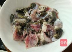 爆炒香辣牛蛙的做法图解1