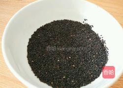 黑芝麻粉的做法图解1