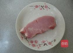 羊角豆炒瘦肉的做法图解1