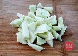 鲜榨桃汁的做法图解2