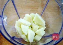 鲜榨桃汁的做法图解3