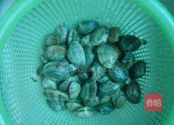 葱香蛤蜊肉的做法图解1