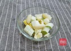 海带黄豆炖猪蹄的做法图解4