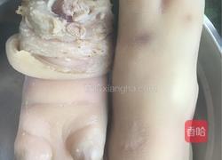 桂圆炖猪手的做法图解2