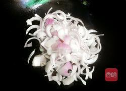 洋葱爆肉片的做法图解3