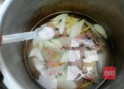 牛蒡鲜淮山排骨汤的做法图解4