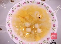 红薯银耳莲子百合汤的做法图解11