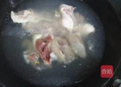 酸笋焖鸭的做法图解1