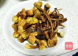 柴鸡炖姬松茸的做法图解4