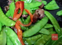 腊肠炒荷兰豆的做法图解4