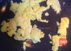 腊肠尖椒炒鸡蛋的做法图解4