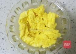腊肠尖椒炒鸡蛋的做法图解5