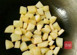咖喱土豆肉丁的做法图解3