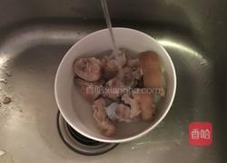 黄豆炖猪脚汤的做法图解3