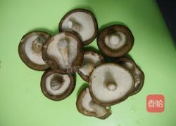 香菇肉丸的做法图解1