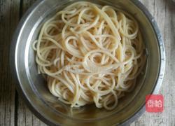 黑椒火腿意面的做法图解2