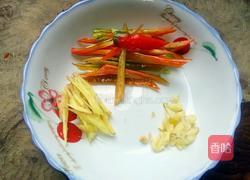 白油苦瓜的做法图解2