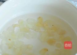 桃胶皂角米糖水的做法图解2