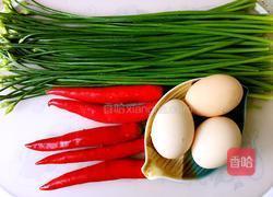 韭花鸡蛋的做法图解1
