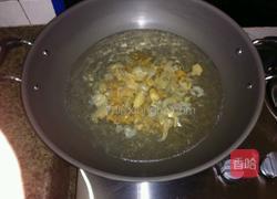 花胶鱼翅炖猪手的做法图解7