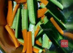 百吃不厌酱黄瓜的做法图解2