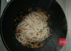 什锦焖面的做法图解4