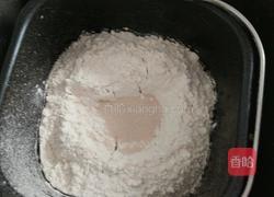 梅花型豆沙面包(面包机版）的做法图解2