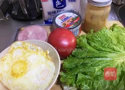 金枪鱼三明治的做法图解1