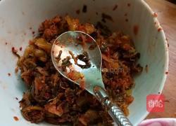 酸腌菜炒肉末的做法图解2