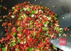 豆鼓炒双椒的做法图解6