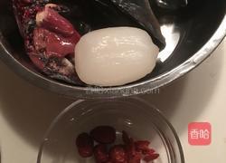 乌鸡海底椰汤的做法图解1