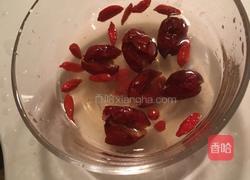 乌鸡海底椰汤的做法图解2