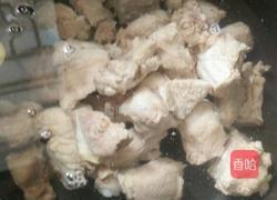 番茄炒蛋排骨汤面的做法图解2