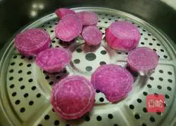 紫薯玫瑰花馒头的做法图解2