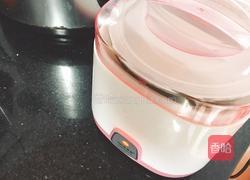 自制彩色炒酸奶# 搭配黑麦无糖无油面包#有能量也不怕胖的做法图解3