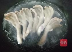 酱炆鸭掌的做法图解1