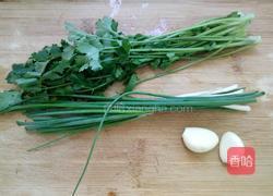 凉拌折耳根的做法图解2