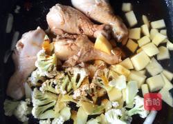 鸡腿拼花菜的做法图解8