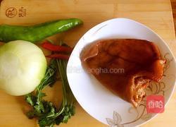 凉拌猪耳朵的做法图解1