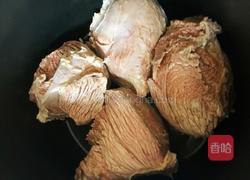 卤牛肉的做法图解4