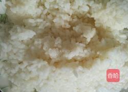 蜂蜜火龙果饭团的做法图解1