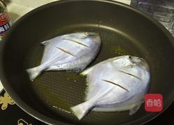 香煎白鲳鱼的做法图解4