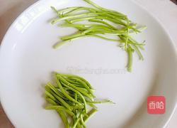 咸肉炒藜蒿的做法图解2