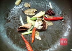 炆羊腩排的做法图解1