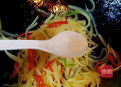 双椒炒土豆丝的做法图解6