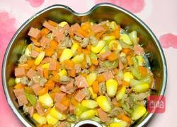 电饭煲焖饭的做法图解2