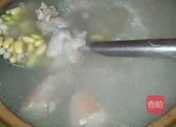猪脚黄豆薏米汤的做法图解3