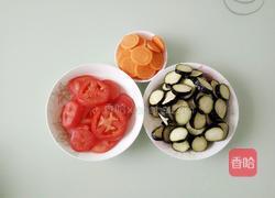 西红柿炒茄子的做法图解1