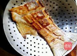 烧大碗鱼(家常版)的做法图解7