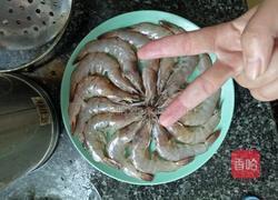 青椒耗油虾的做法图解2